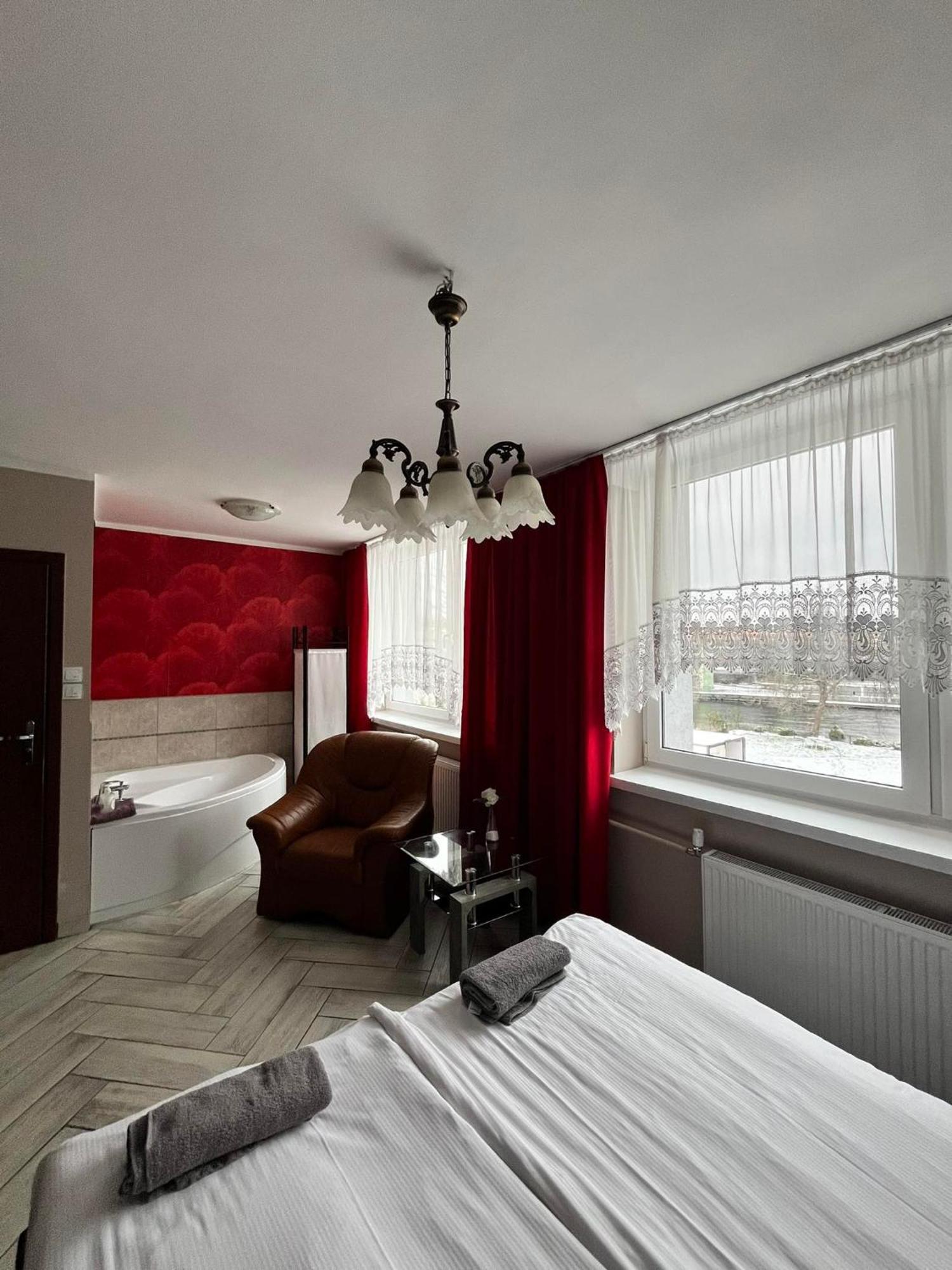 Atmosfera Bed & Breakfast 2*